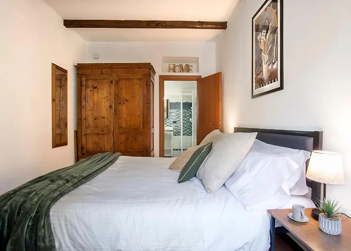 Palline Balcony شقة